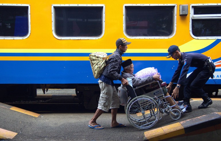 011_01_kepedulian-dan-kasih-sayang-terhadap-orang-tua